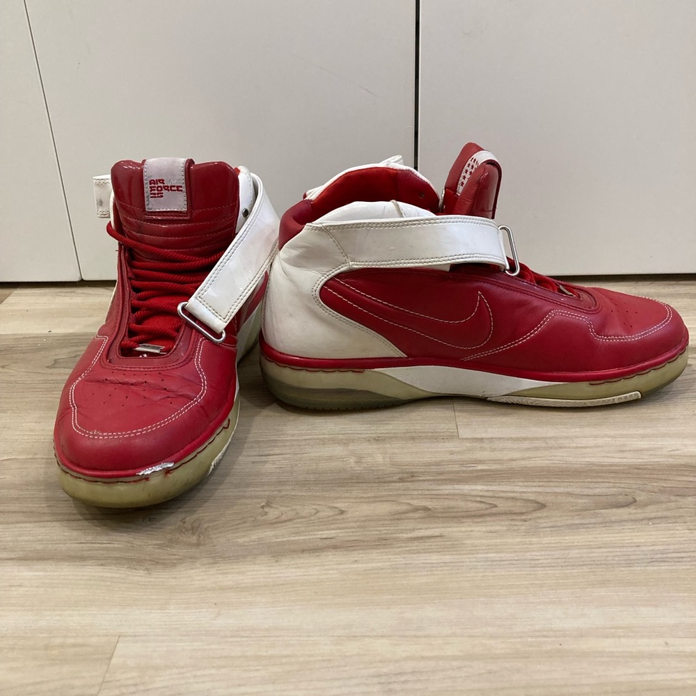 RARE Nike Air Force 25